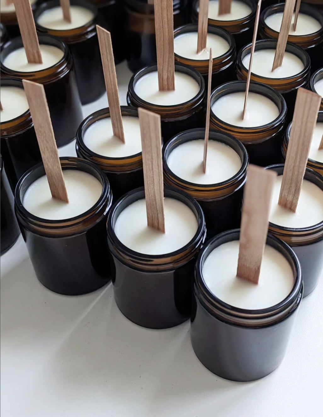 Crafting Scents: The Artisan Journey of Ynys Aroma